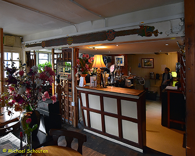 Bar in Right Hand Room.  by Michael Schouten. Published on 29-10-2019